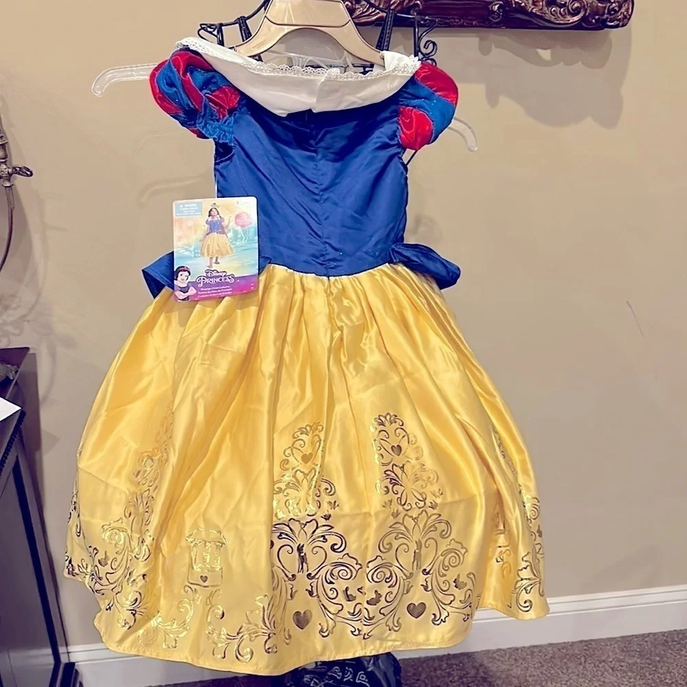Snow White costume girls size medium 8-10 dress up Disney halloween costume